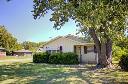 5001 S 31st West Ave, Tulsa, OK, 74107-7537 | Card Image