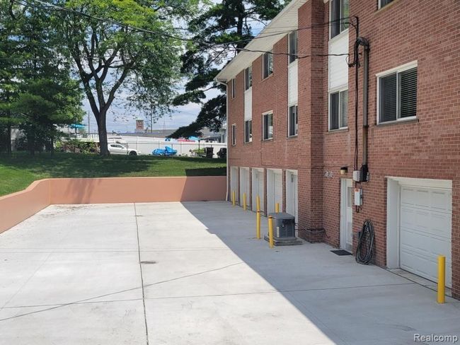 APT-4 - 3400 Elizabeth Dr, Home with 2 bedrooms, 1 bathrooms and null parking in Trenton MI | Image 29