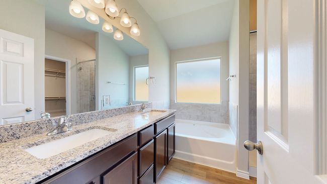 200 Creekfall Rd, House other with 4 bedrooms, 2 bathrooms and 2 parking in Burnet TX | Image 16