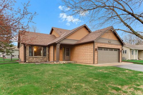 7611 Upper 19th St N, Oakdale, MN, 55128-5317 | Card Image