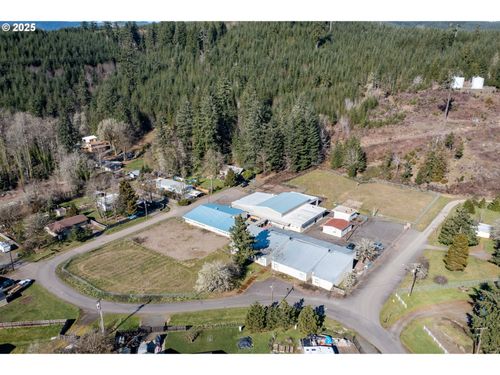 92250 Schoolhouse St, Marcola, OR, 97454-9784 | Card Image