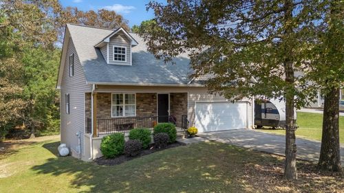 172 Hunters Pt, Calhoun, GA, 30701-5223 | Card Image