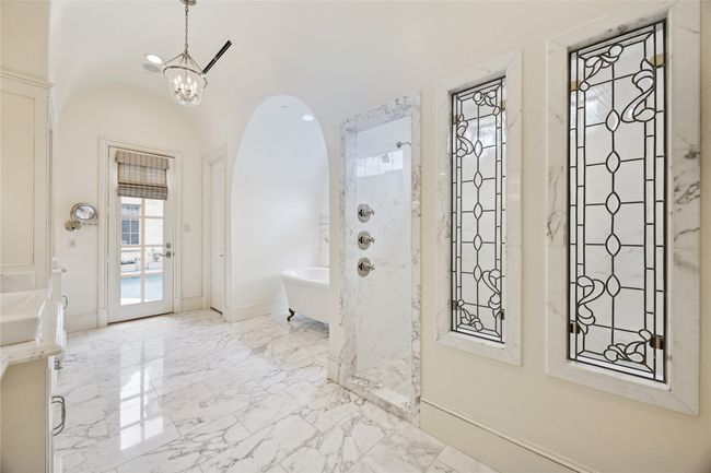 3404 Marquette St, House other with 5 bedrooms, 8 bathrooms and null parking in Dallas TX | Image 25