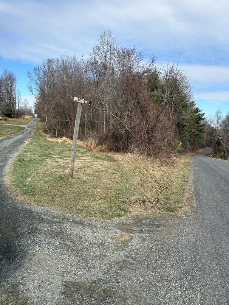 Land in Woodlawn