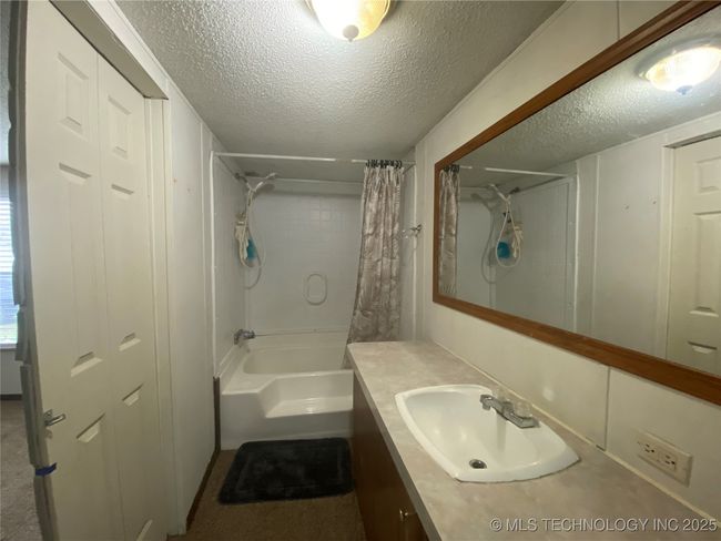 Master bathroom | Image 7