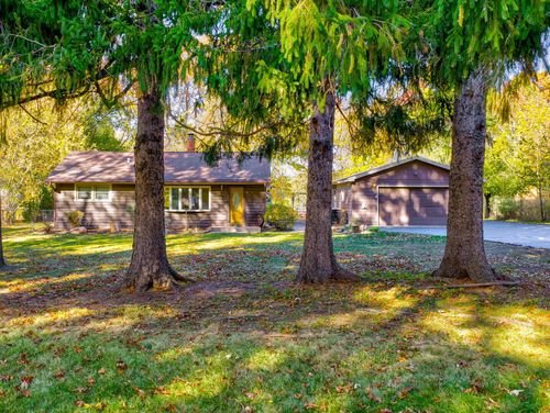 13310 W Greenview Dr, Wadsworth, IL, 60083-9497 | Card Image