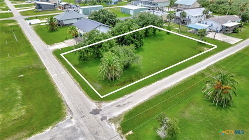 000 W Polk Ave, Port O Connor, TX, 77982 | Card Image