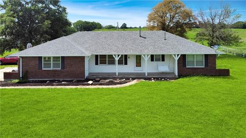 20479 D Hwy, Norborne, MO, 64668-8124 | Card Image