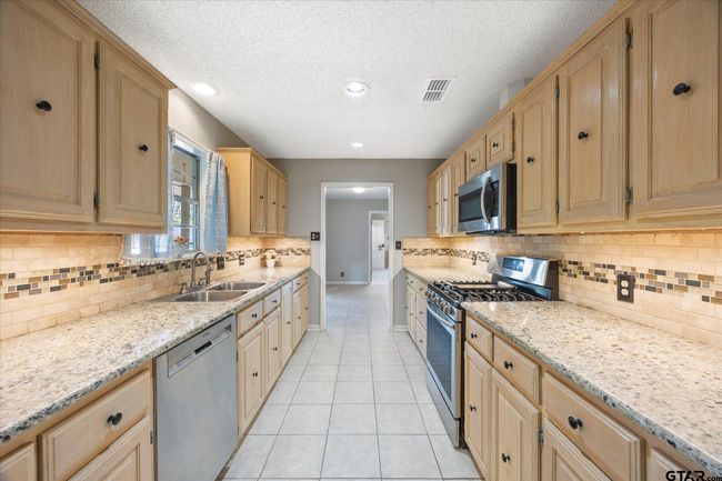 223 Guadalupe Dr, House other with 3 bedrooms, 2 bathrooms and null parking in Athens TX | Image 15