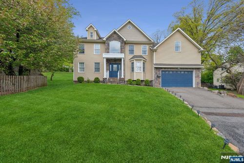 21 Winding Way, West Orange, NJ, 07052-3820 | Card Image