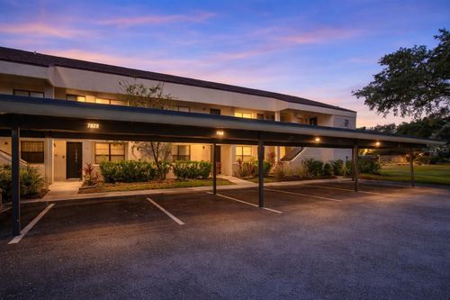 303-7830 Niagara Ave, TAMPA, FL, 33617-8375 | Card Image