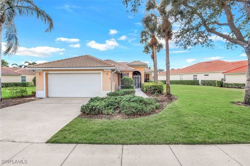 6086 Highwood Park Ln, NAPLES, FL, 34110-2379 | Card Image