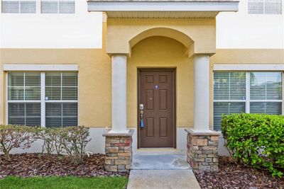 9860 Trumpet Vine Loop, Townhouse with 3 bedrooms, 2 bathrooms and null parking in Trinity FL | Image 2