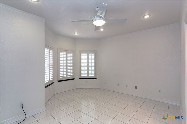 Upstairs bedroom | Image 33