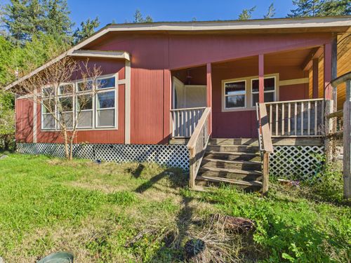 7 Maple Ave, Carlotta, CA, 95528-9610 | Card Image