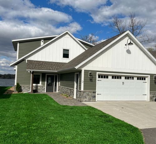 3-2405 S Le Homme Dieu Dr Ne, Alexandria, MN, 56308-4426 | Card Image