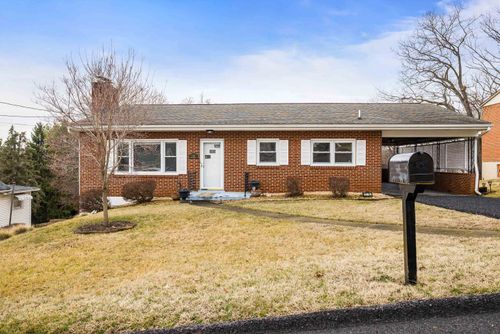 2110 Orange St, Staunton, VA, 24401-2953 | Card Image