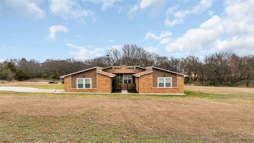 816 Boulder, Ardmore, OK, 73401 | Card Image