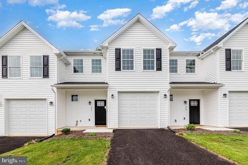 317 Pelham Ct, CARLISLE, PA, 17013-3100 | Card Image