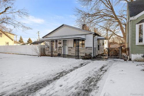 457 Stewart Ave, Lincoln Park, MI, 48146-3125 | Card Image