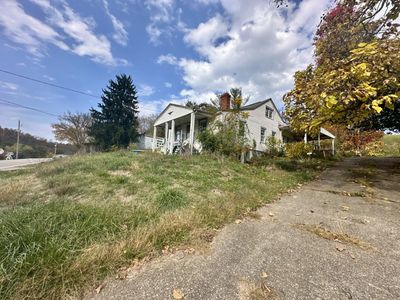 1236 State Route 588, House other with 2 bedrooms, 1 bathrooms and null parking in Gallipolis OH | Image 3