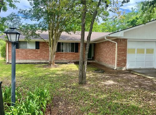 407 Fairway Dr, Bryan, TX, 77801-3010 | Card Image