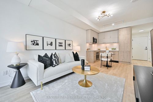 516c-38 Promenade Simcoe, Markham, ON, L6G0H7 | Card Image