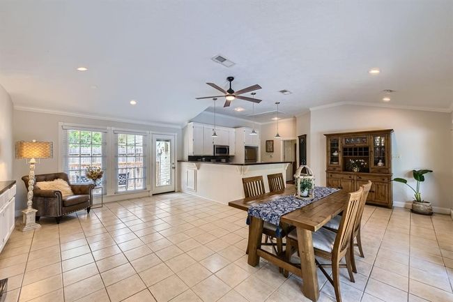 Apartment Living and Dining | Image 28