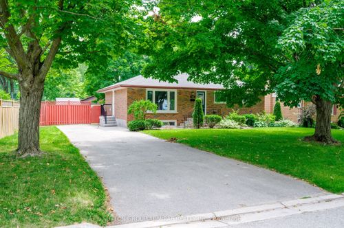 1192 Huron St, Peterborough, ON, K9H6V5 | Card Image