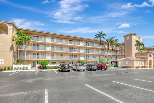 apt-204-12565 Imperial Isle Dr, Boynton Beach, FL, 33437-7237 | Card Image