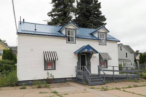 3026 Cherry St, Erie, PA, 16508-1749 | Card Image