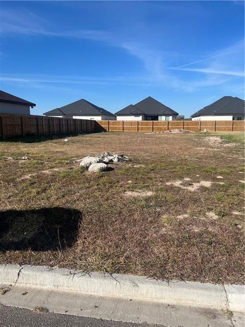 1020 W Riviera Ln, Edinburg, TX, 78541-5494 | Card Image