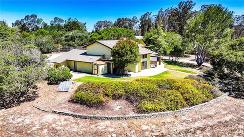 1762 Tularosa Ln, Lompoc, CA, 93436-9427 | Card Image