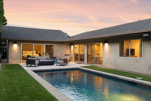 2905 Paper Ln, Newport Beach, CA, 92660-3311 | Card Image