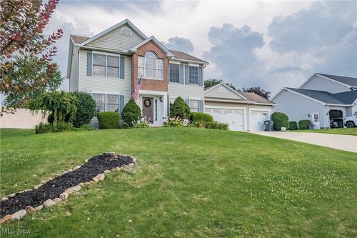 6704 Thicket St Nw, Canton, OH, 44708-5829 | Card Image