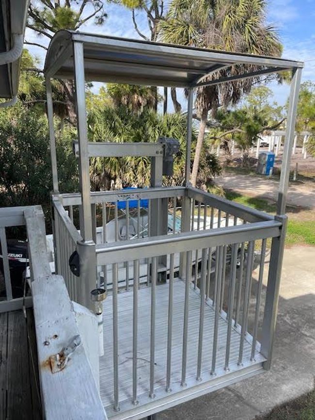 515 W Sawyer St, House other with 3 bedrooms, 3 bathrooms and 6 parking in St. George Island FL | Image 46