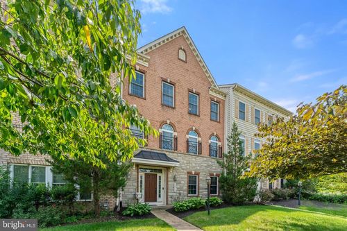 42524 Rowderbury Sq, CHANTILLY, VA, 20152-4170 | Card Image