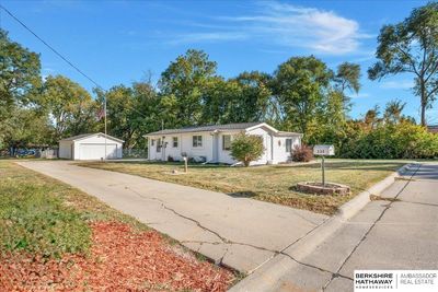 330 N 21st Street, House other with 2 bedrooms, 1 bathrooms and 3 parking in Blair NE | Image 3