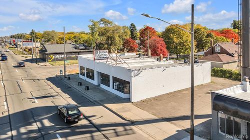 12744 E 8 Mile Rd, Detroit, MI, 48205-1013 | Card Image