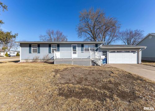 430 15th Pl, Camanche, IA, 52730-1152 | Card Image