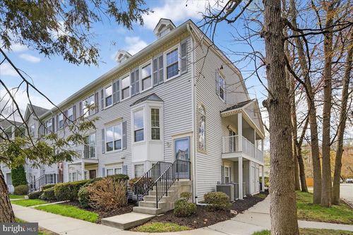 70 Chambord Ct, Hamilton, NJ, 08619-4707 | Card Image