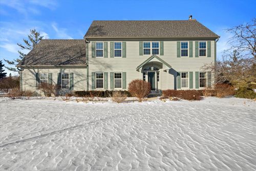 4310 W Carriage Court, Mequon, WI, 53092 | Card Image