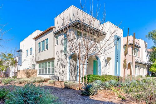 111 Fixie, Irvine, CA, 92618-1033 | Card Image