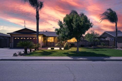 613 E Spruce Ave, Lemoore, CA, 93245 | Card Image