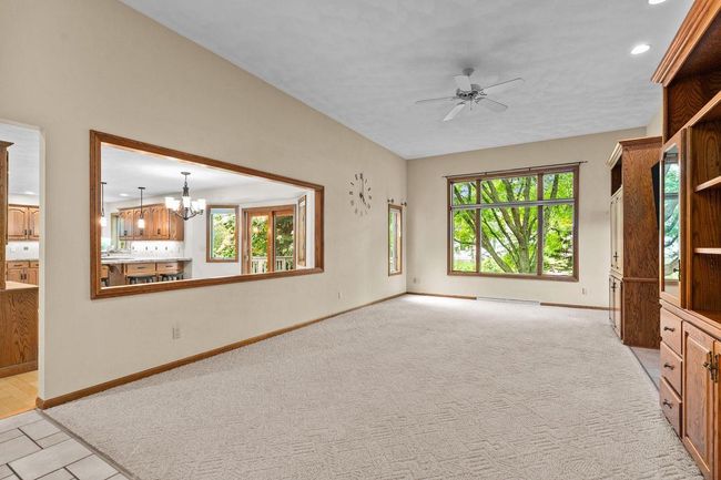 301 E Wayfarer Lane, House other with 4 bedrooms, 4 bathrooms and null parking in APPLETON WI | Image 18
