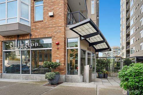 apt-615-2801 1st Ave, Seattle, WA, 98121-1147 | Card Image