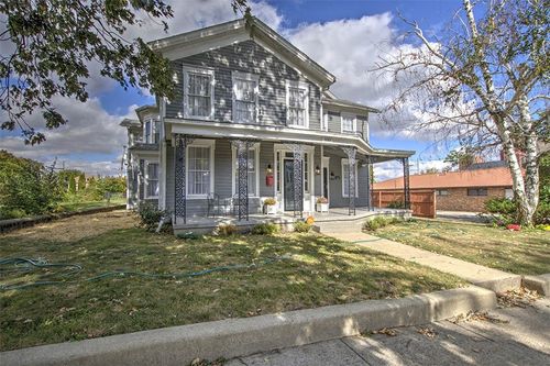 330 W William St, Decatur, IL, 62522-2316 | Card Image