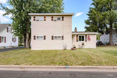 204 Maple Street, MOSINEE, WI, 54455 | Card Image