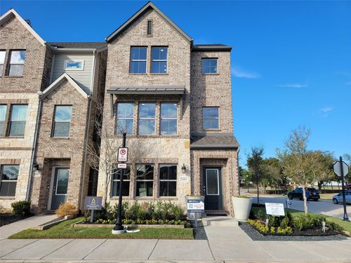 1001 Boyd Ln, Euless, TX, 76040-4843 | Card Image