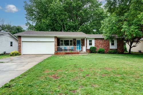 1517 S John Ave, Springfield, MO, 65804-2155 | Card Image